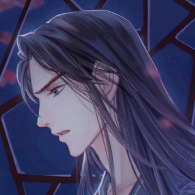 湖北荆州极端降雨：民众乘皮划艇转移